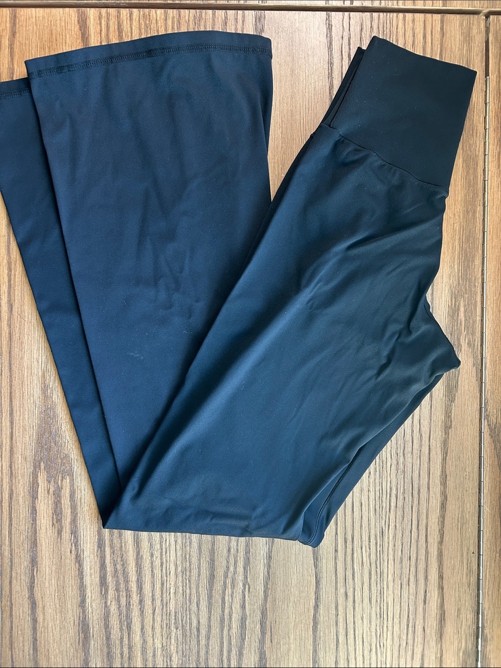 Black Boot-Cut Women's Active Pants